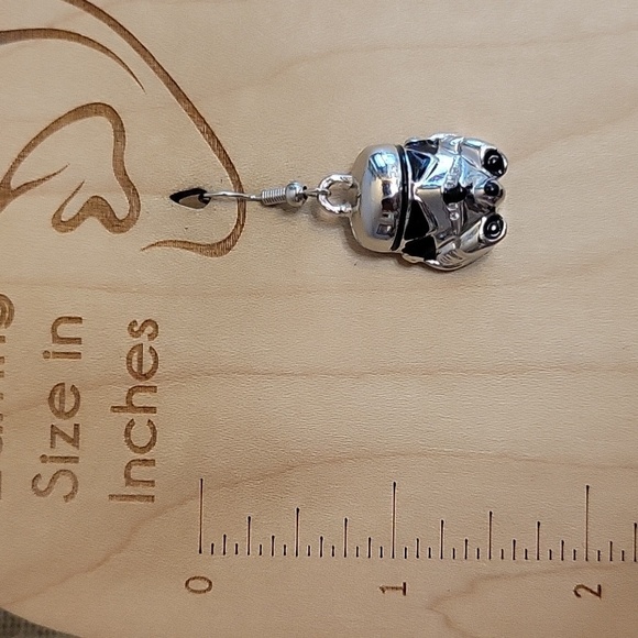 STAR WARS STORM TROOPER EARRINGS - Picture 6 of 7